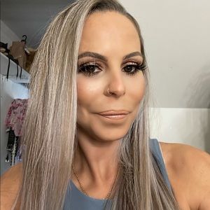 Meet your Posher, Anneke